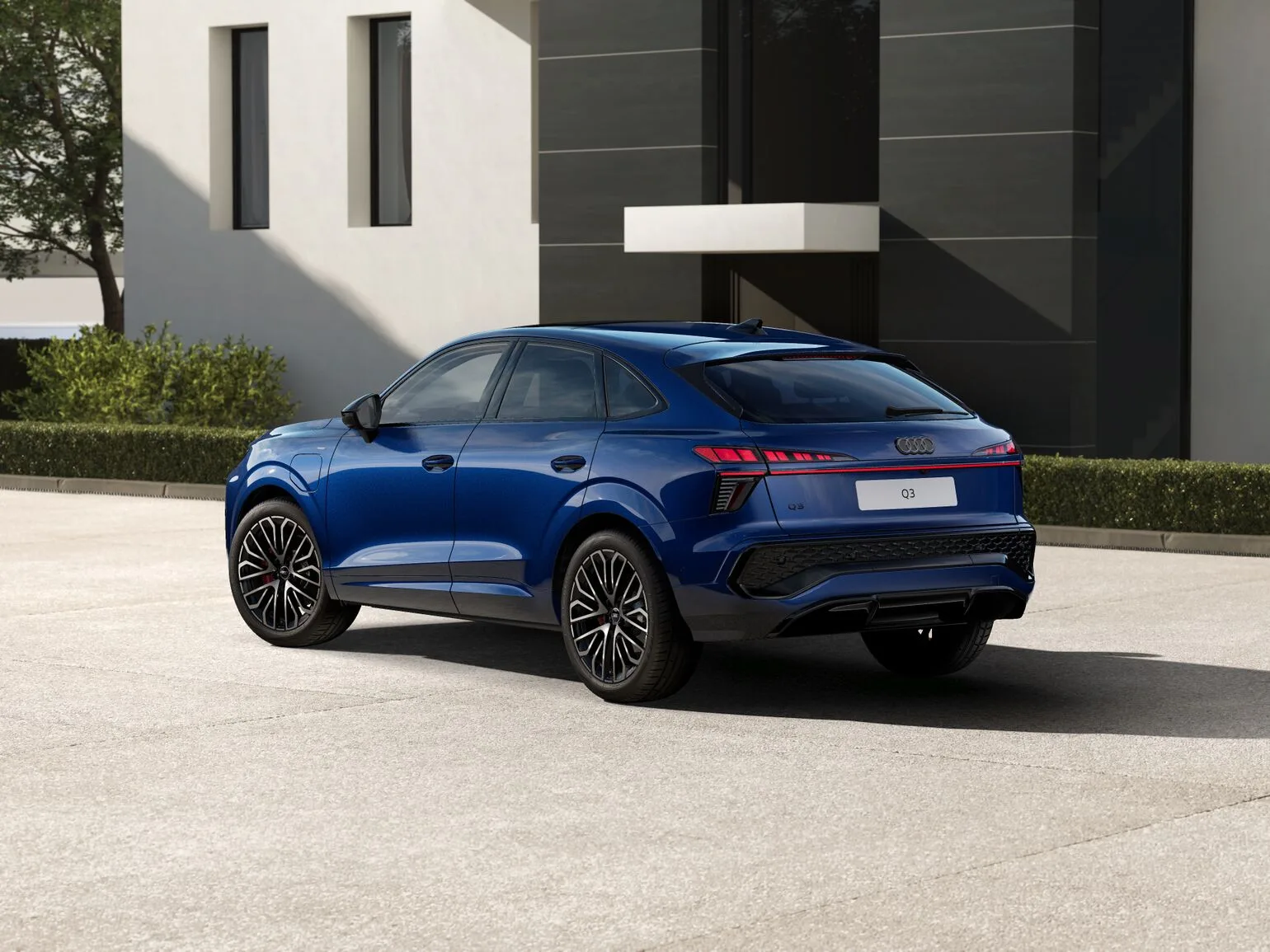 Nouvelle Q3 Sportback e-hybrid S line Plus - vue 22