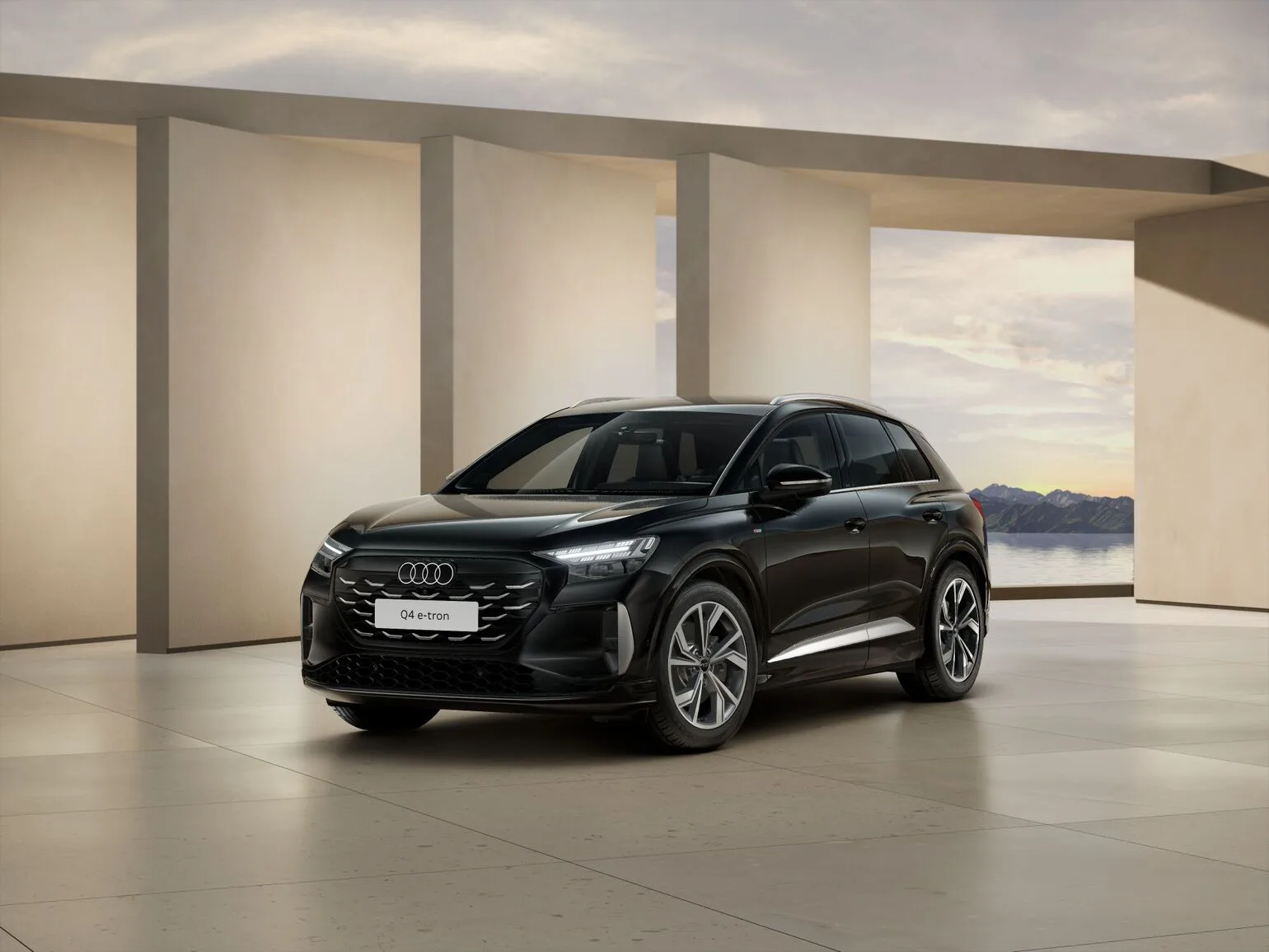 Nouvelle Q4 e-tron S line Plus - vue 3
